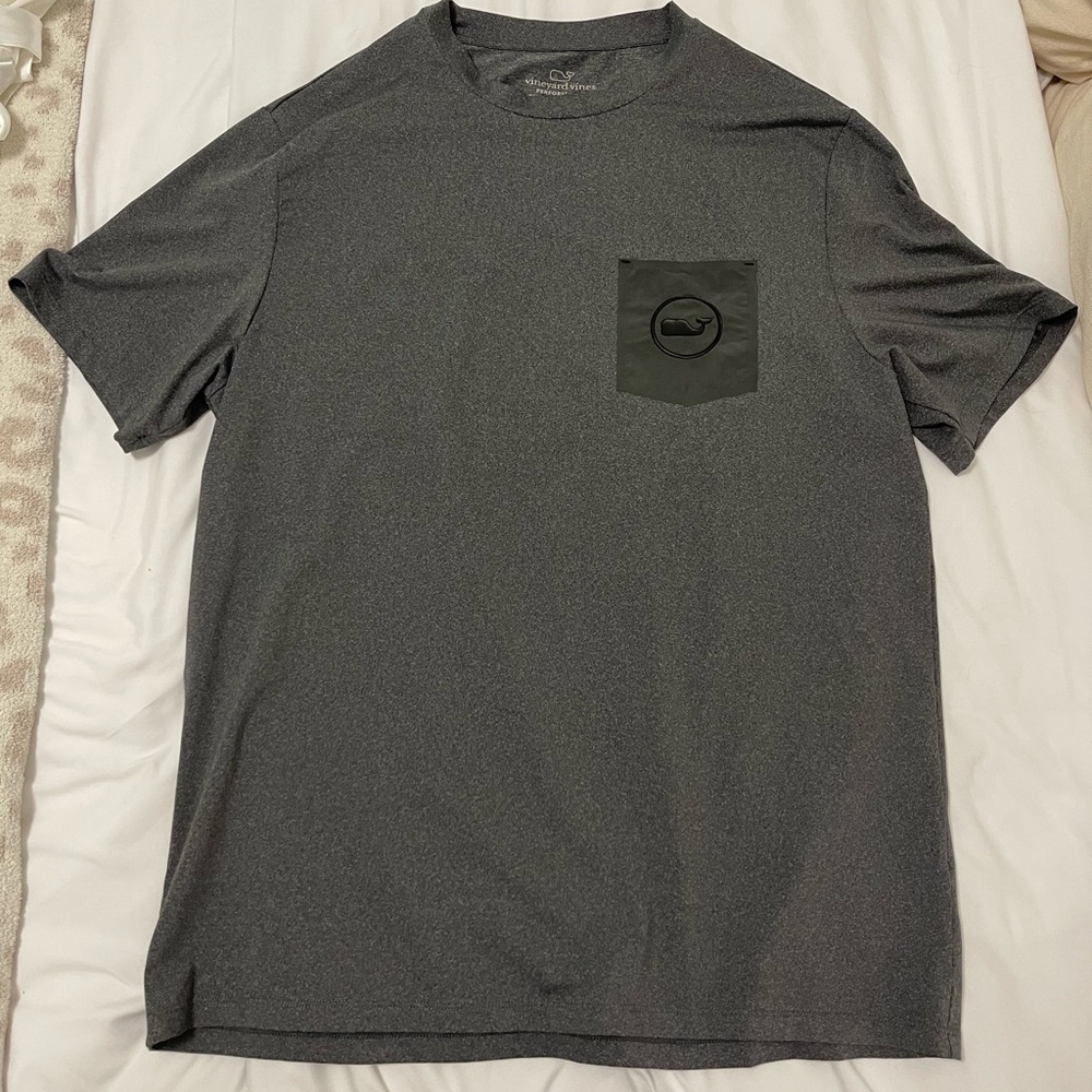 MENS Vineyard Vines Performance Shirt! *never worn*